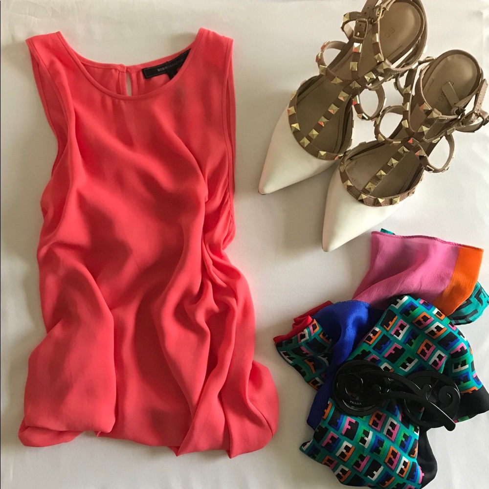 BCBG BCBGMAXAZRIA Asymmetric short sleeve tunic